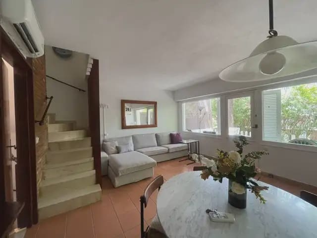 3 bedroom Terraced Villa for rent in Alicante / Alacant city with garage - € 1,600 (Ref: 9961819)