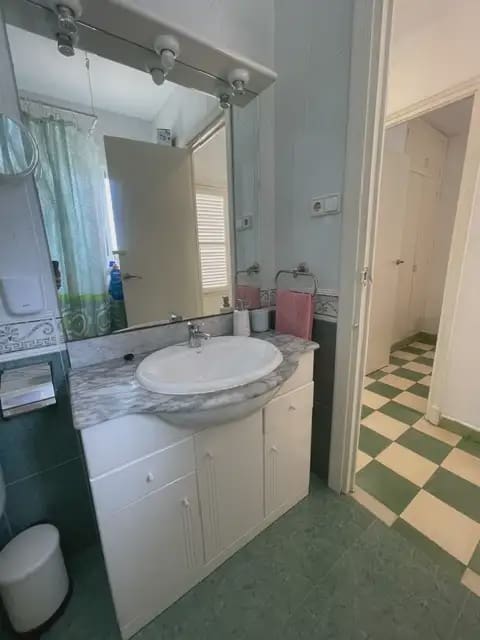 3 bedroom Terraced Villa for rent in Alicante / Alacant city with garage - € 1,600 (Ref: 9961819)