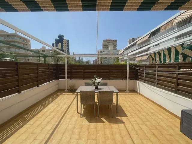 3 bedroom Terraced Villa for rent in Alicante / Alacant city with garage - € 1,600 (Ref: 9961819)