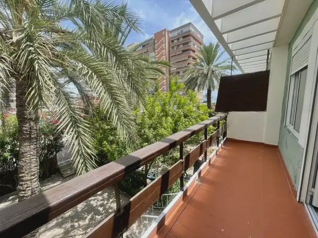 3 bedroom Terraced Villa for rent in Alicante / Alacant city with garage - € 1,600 (Ref: 9961819)