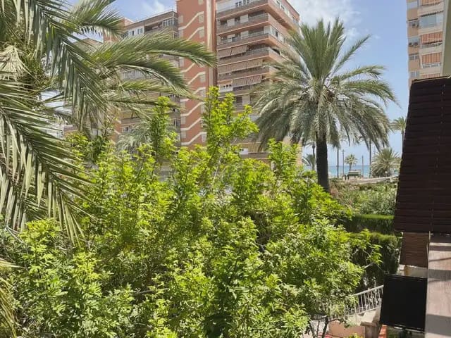 3 bedroom Terraced Villa for rent in Alicante / Alacant city with garage - € 1,600 (Ref: 9961819)