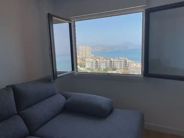 3 Zimmer Wohnung zu vermieten in El Campello mit Pool Garage - 1.700 € (Ref: 9964536)