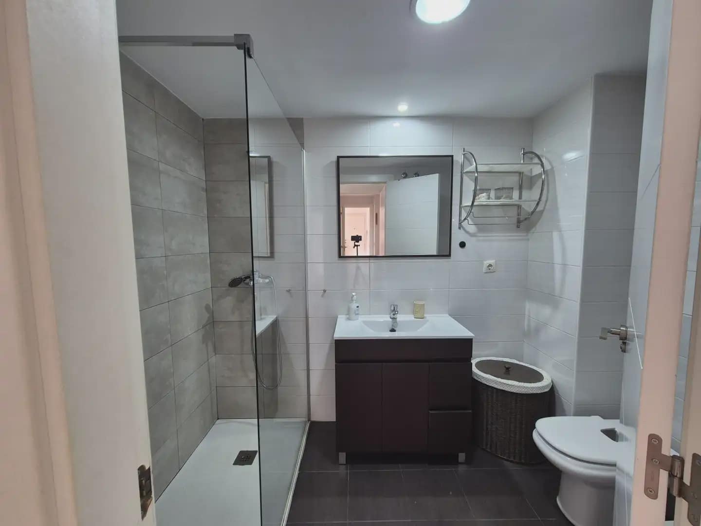 2 quarto Apartamento para arrendar em Alicante cidade com piscina garagem - 1 400 € (Ref: 9978045)