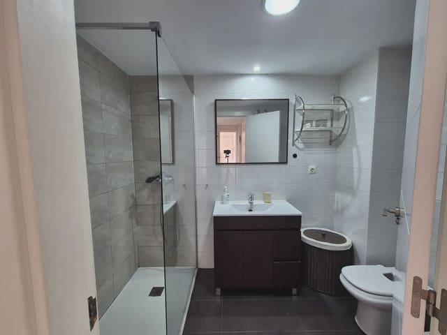 2 quarto Apartamento para arrendar em PAU, Alicante cidade com piscina garagem - 1 400 € (Ref: 9978045)