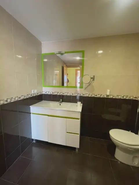 Appartement de 2 chambres à louer à Alicante ville avec garage - 1 190 € (Ref: 9981716)