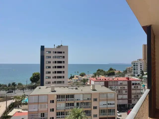 Appartement de 2 chambres à louer à Alicante ville avec garage - 1 190 € (Ref: 9981716)