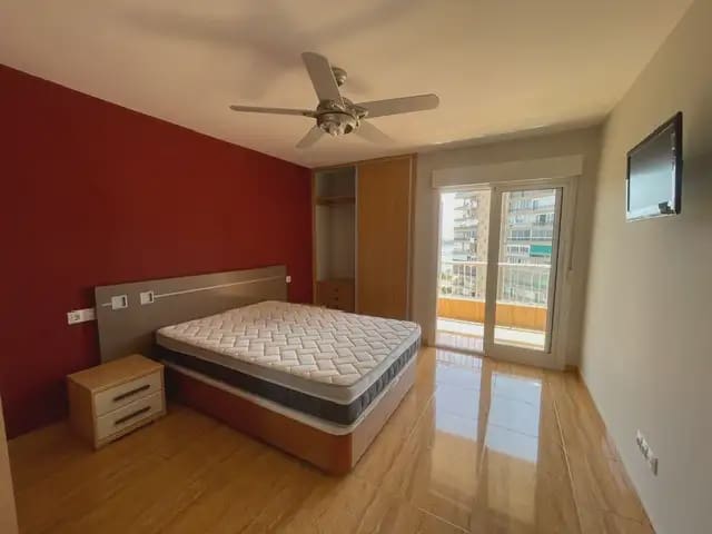 Appartement de 2 chambres à louer à Alicante ville avec garage - 1 190 € (Ref: 9981716)