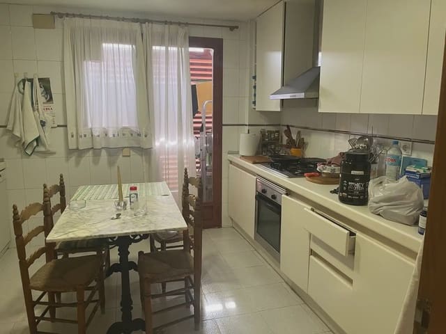 3 bedroom Flat for sale in Ensanche - Diputacion, Alicante / Alacant city - € 669,000 (Ref: 9986221)