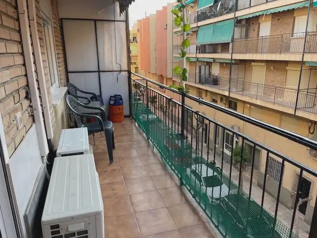 3 quarto Apartamento para arrendar em El Campello - 1 250 € (Ref: 9999468)