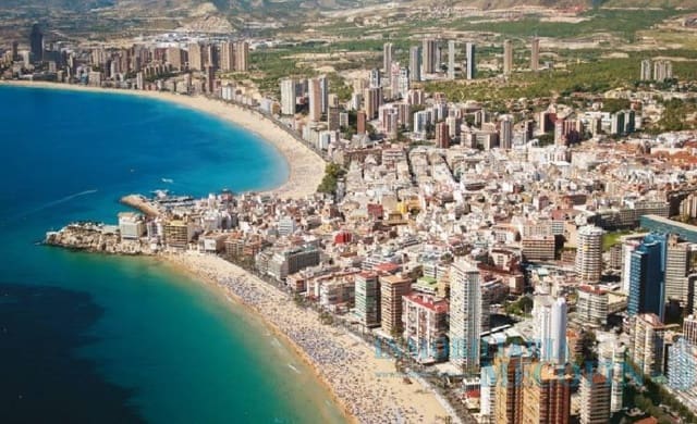 Tontti myytävänä paikassa Centro Urbano, Benidorm - 1 150 000 € (Ref: 9674593)