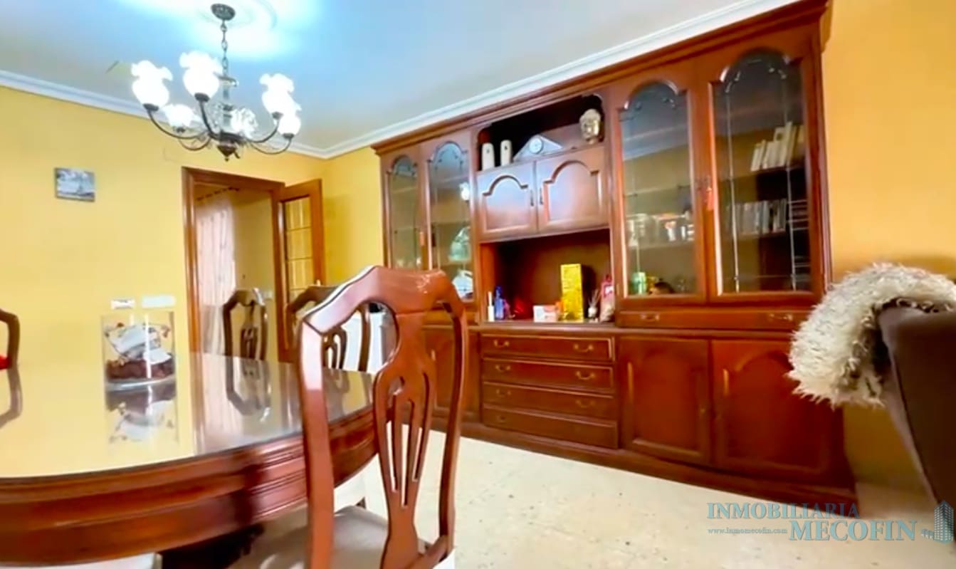 4 bedroom Flat for sale in Benidorm - € 259,000 (Ref: 9674598)