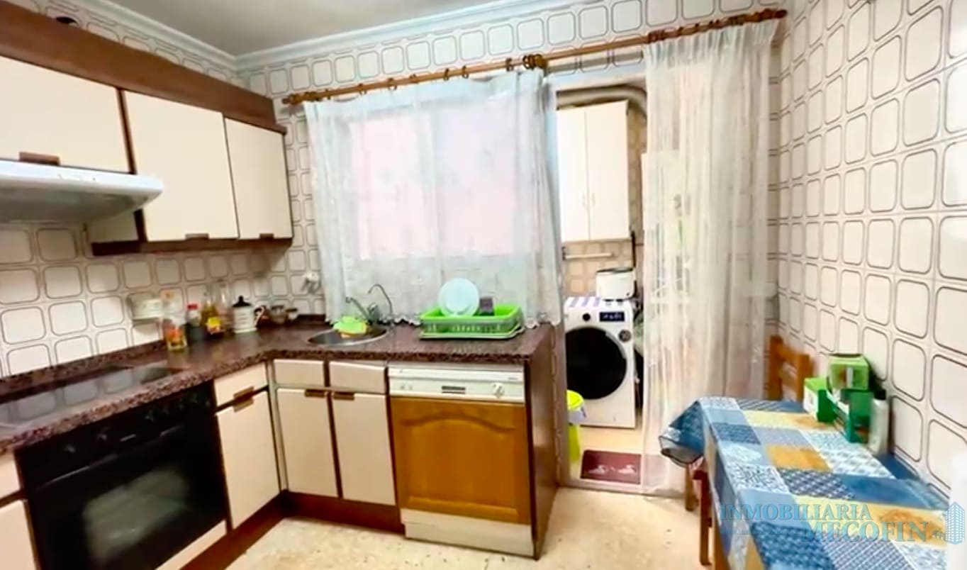 4 bedroom Flat for sale in Benidorm - € 259,000 (Ref: 9674598)