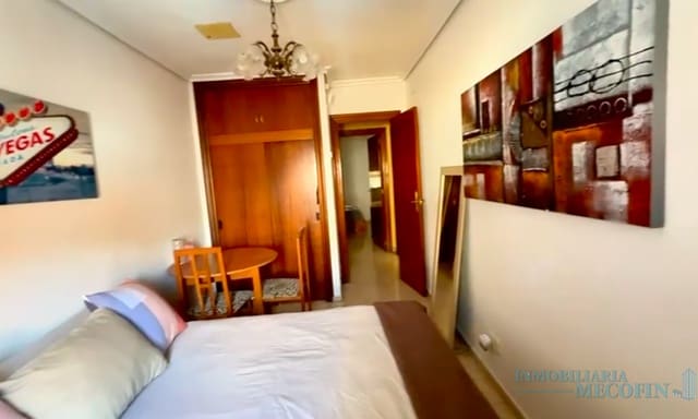 4 bedroom Flat for sale in Centro Urbano, Benidorm - € 259,000 (Ref: 9674598)