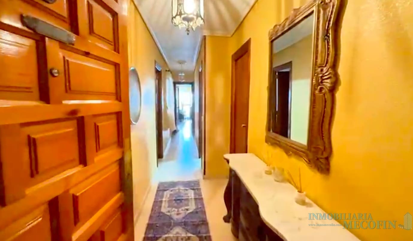 4 bedroom Flat for sale in Benidorm - € 259,000 (Ref: 9674598)