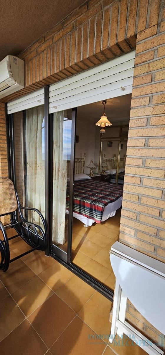 1 bedroom Flat for sale in Benidorm with pool - € 295,000 (Ref: 9674600)