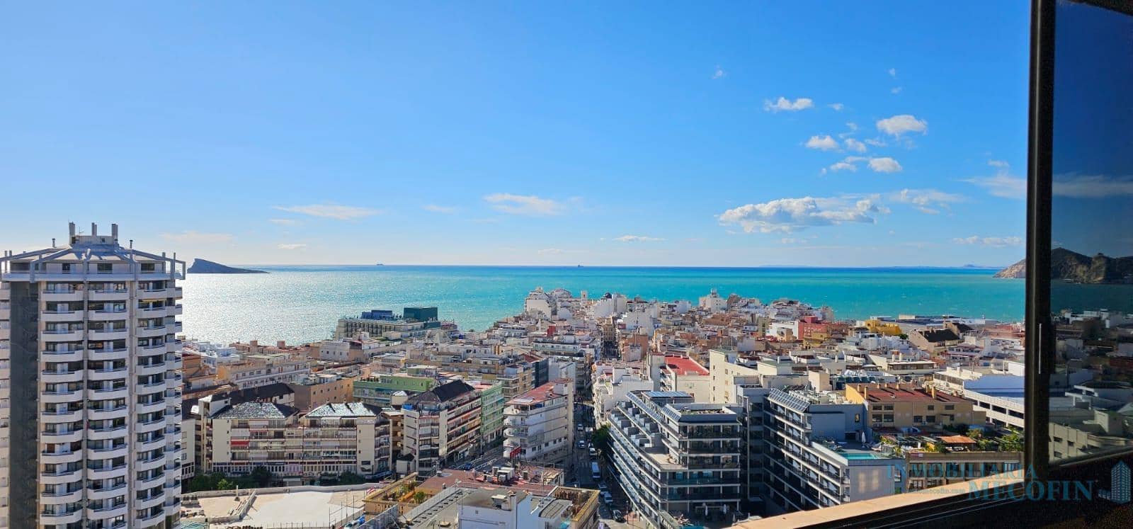 1 bedroom Flat for sale in Benidorm with pool - € 295,000 (Ref: 9674600)