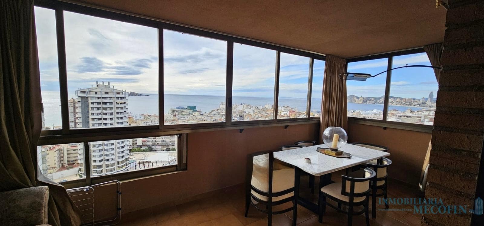 1 bedroom Flat for sale in Benidorm with pool - € 295,000 (Ref: 9674600)