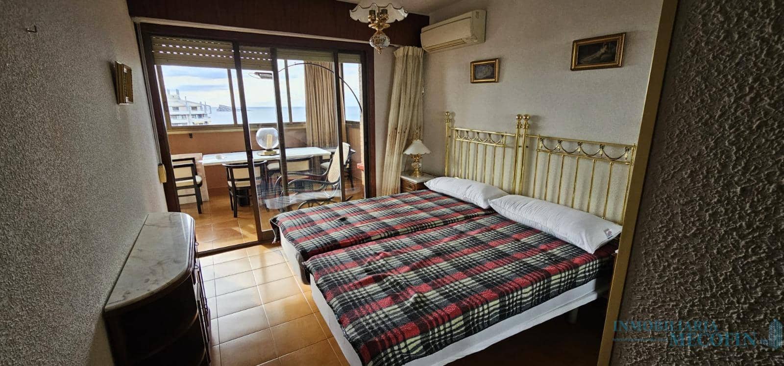 1 bedroom Flat for sale in Benidorm with pool - € 295,000 (Ref: 9674600)