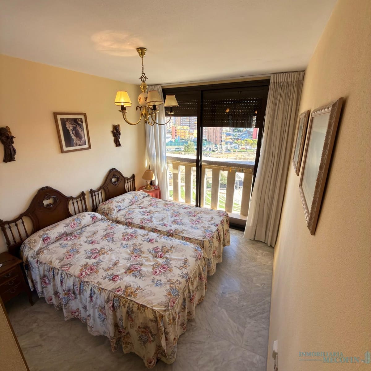 1 soverom Leilighet til salgs i Benidorm med svømmebasseng garasje - € 195 000 (Ref: 9674606)