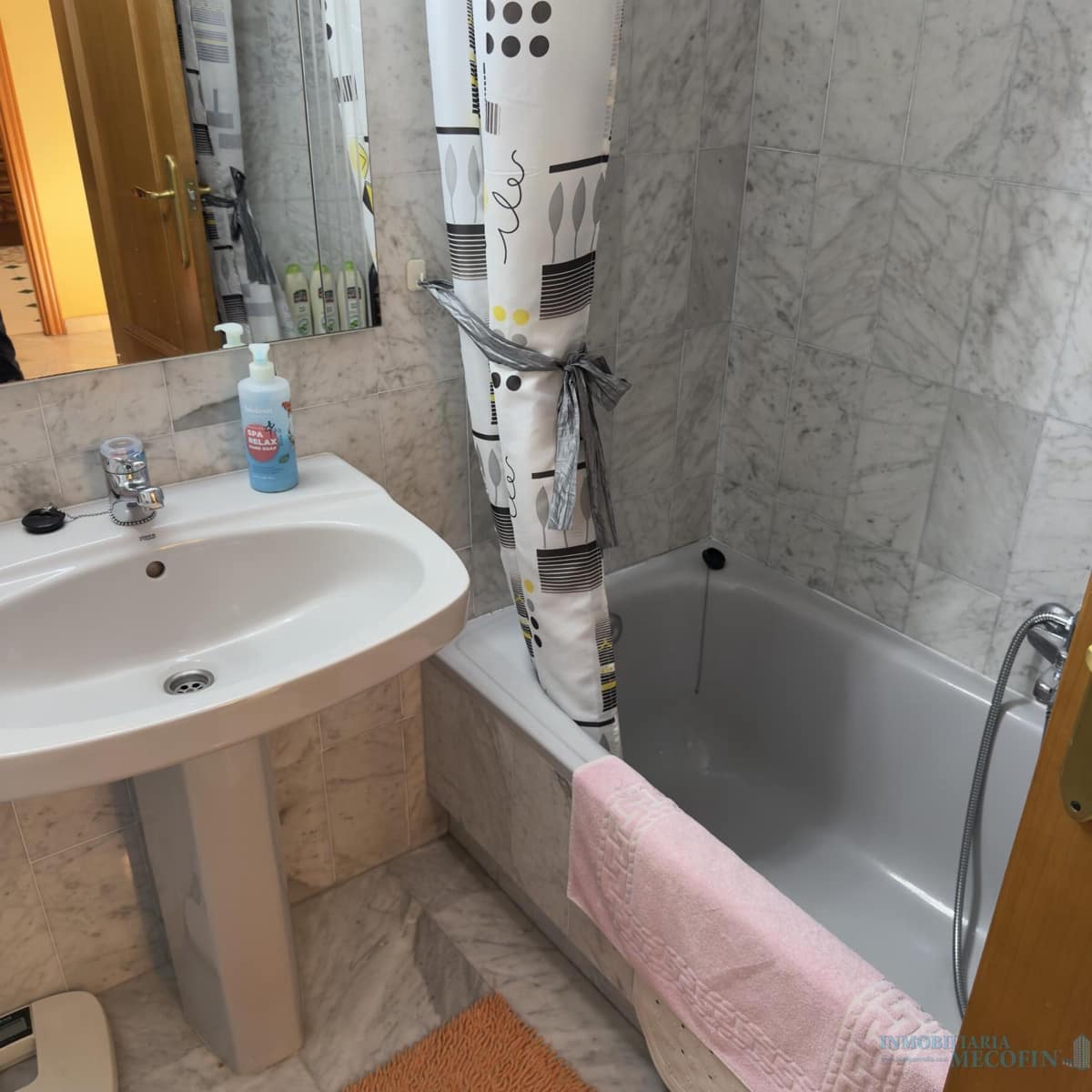 1 soverom Leilighet til salgs i Benidorm med svømmebasseng garasje - € 195 000 (Ref: 9674606)