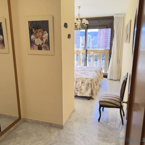 1 bedroom Flat for sale in Centro Urbano, Benidorm with pool garage - € 195,000 (Ref: 9674606)