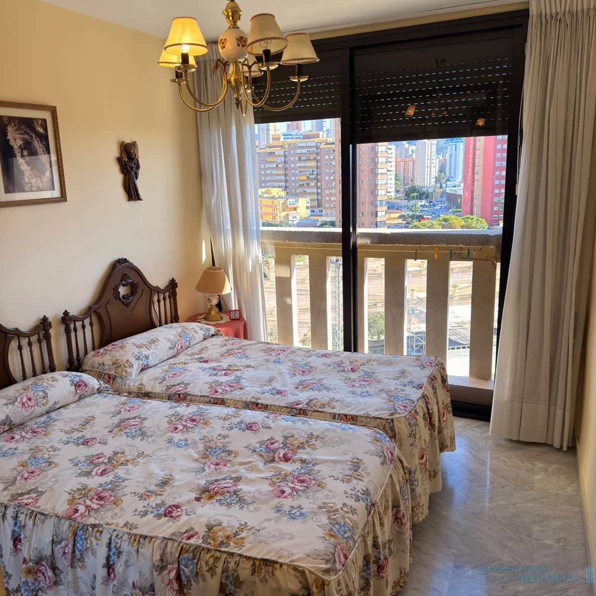 1 soverom Leilighet til salgs i Benidorm med svømmebasseng garasje - € 195 000 (Ref: 9674606)