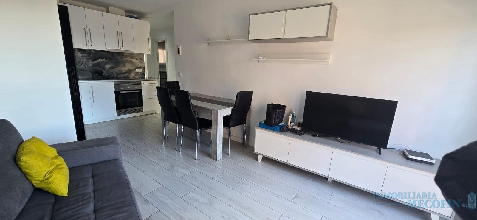 2 Zimmer Wohnung zu verkaufen in Benidorm mit Pool - 210.000 € (Ref: 9674609)