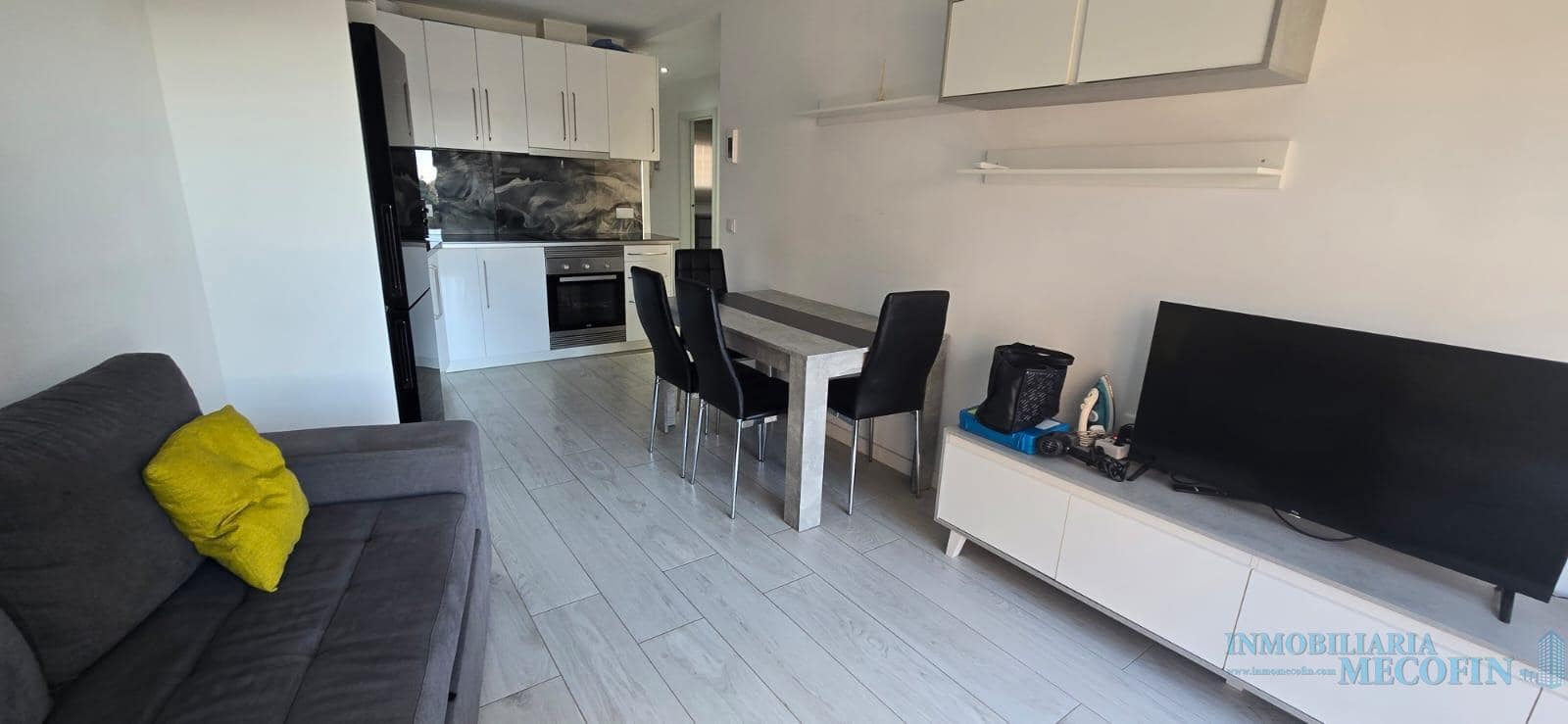 2 Zimmer Wohnung zu verkaufen in Benidorm mit Pool - 210.000 € (Ref: 9674609)