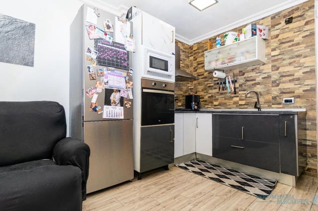 2 Zimmer Wohnung zu verkaufen in Colonia Madrid, Benidorm - 189.000 € (Ref: 9674613)