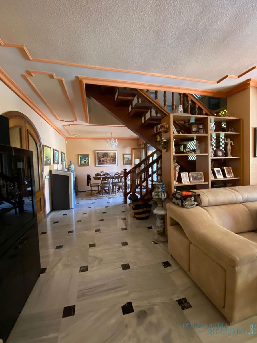 6 chambre Villa/Maison à vendre à La Nucia avec piscine garage - 625 000 € (Ref: 9674617)