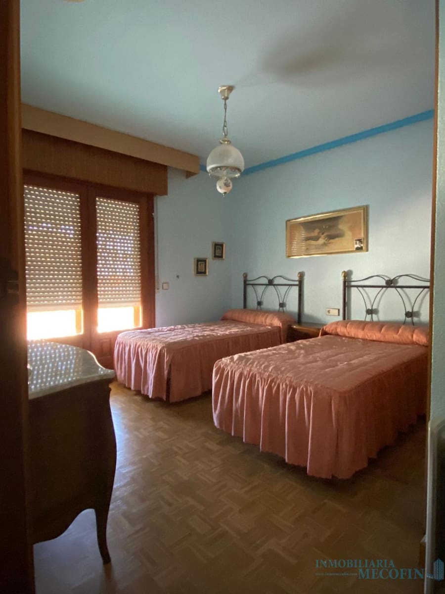 6 chambre Villa/Maison à vendre à La Nucia avec piscine garage - 625 000 € (Ref: 9674617)