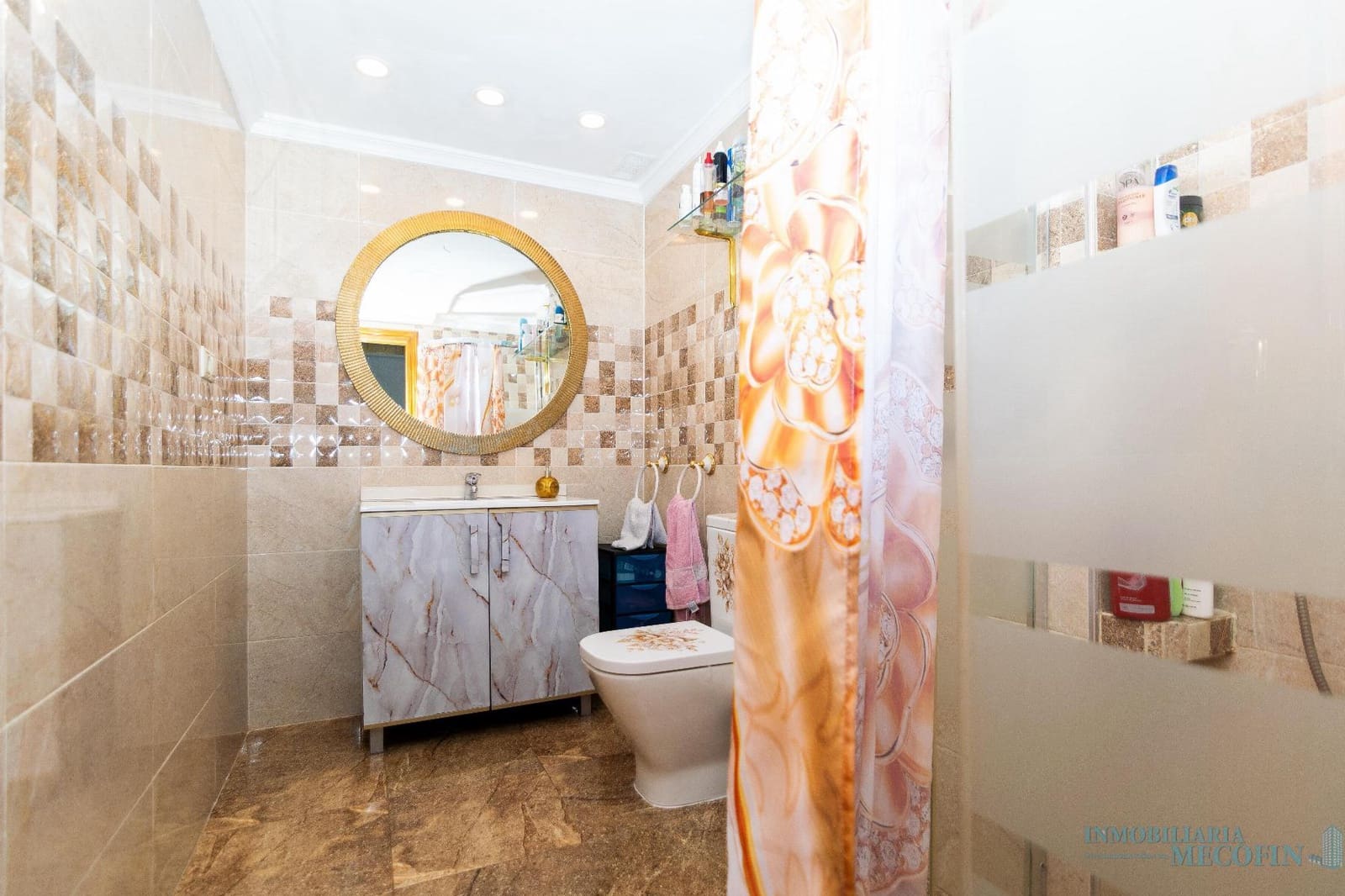 Piso de 2 habitaciones en Benidorm en venta - 195.000 € (Ref: 9674622)