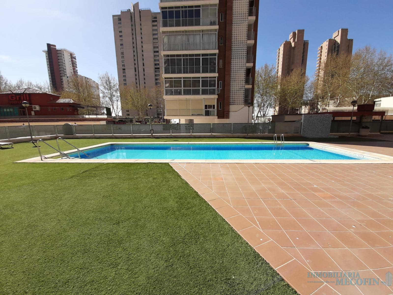 1 quarto Apartamento para venda em Benidorm com piscina - 315 000 € (Ref: 9674623)