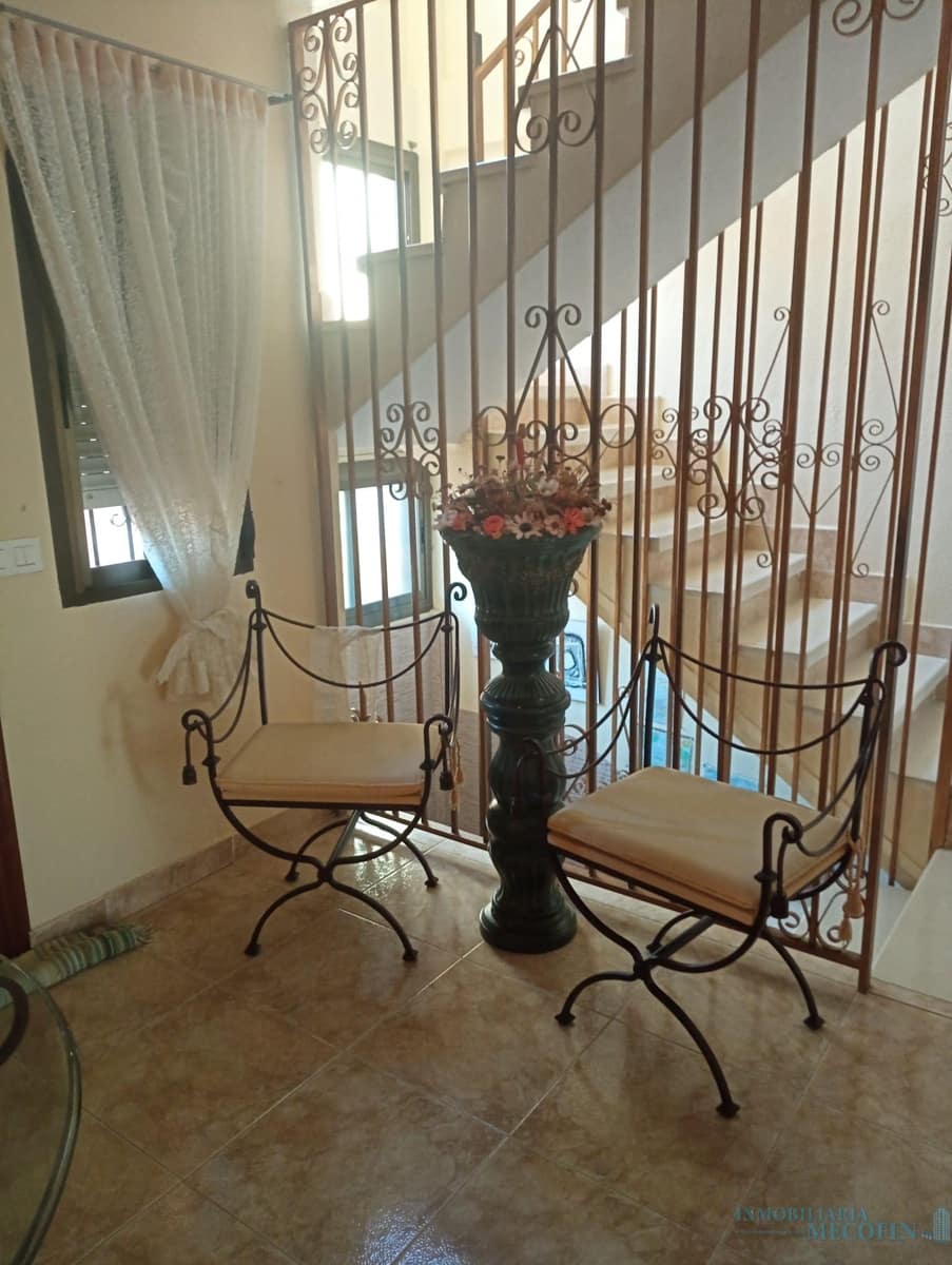 4 Zimmer Villa zu verkaufen in La Nucia mit Pool Garage - 495.000 € (Ref: 9674628)