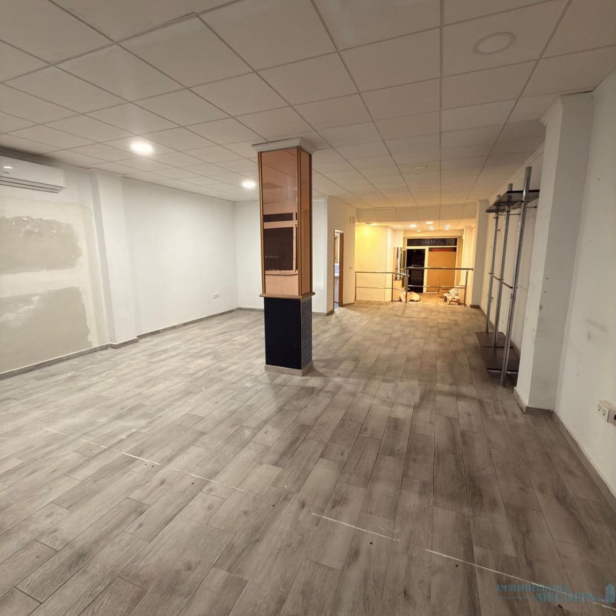 Commercial for rent in Benidorm - € 1,300 (Ref: 9674629)