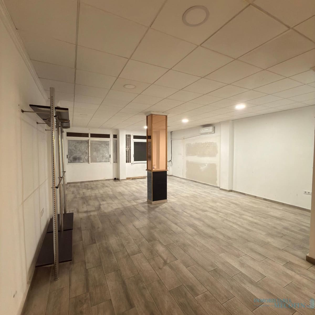 Commercial for rent in Benidorm - € 1,300 (Ref: 9674629)