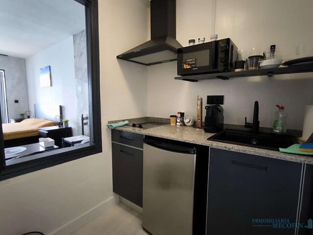 Estudio en Playa Levante, Benidorm en venta con piscina - 269.000 € (Ref: 9674630)