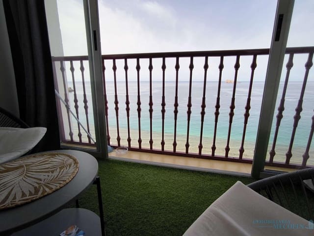 Estudio en Playa Levante, Benidorm en venta con piscina - 269.000 € (Ref: 9674630)