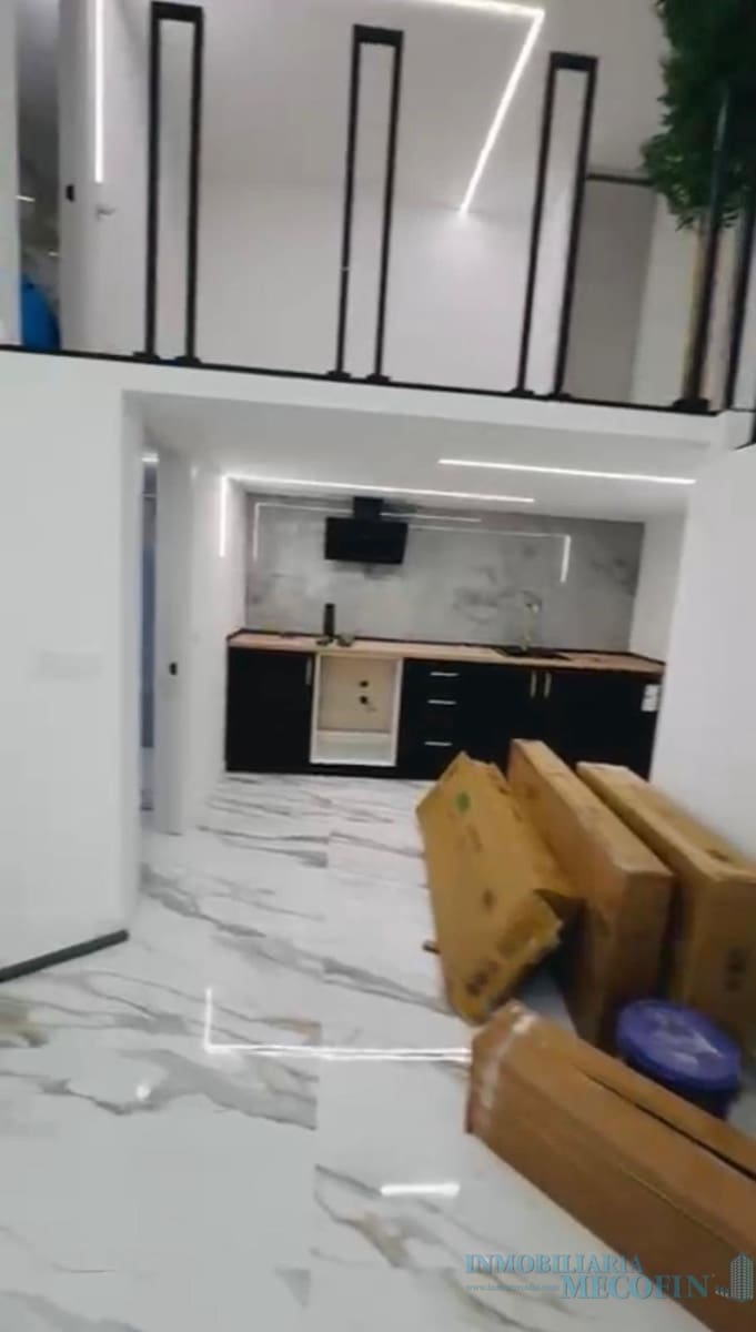 2 bedroom Apartment for sale in Benidorm with pool - € 247,000 (Ref: 9674632)