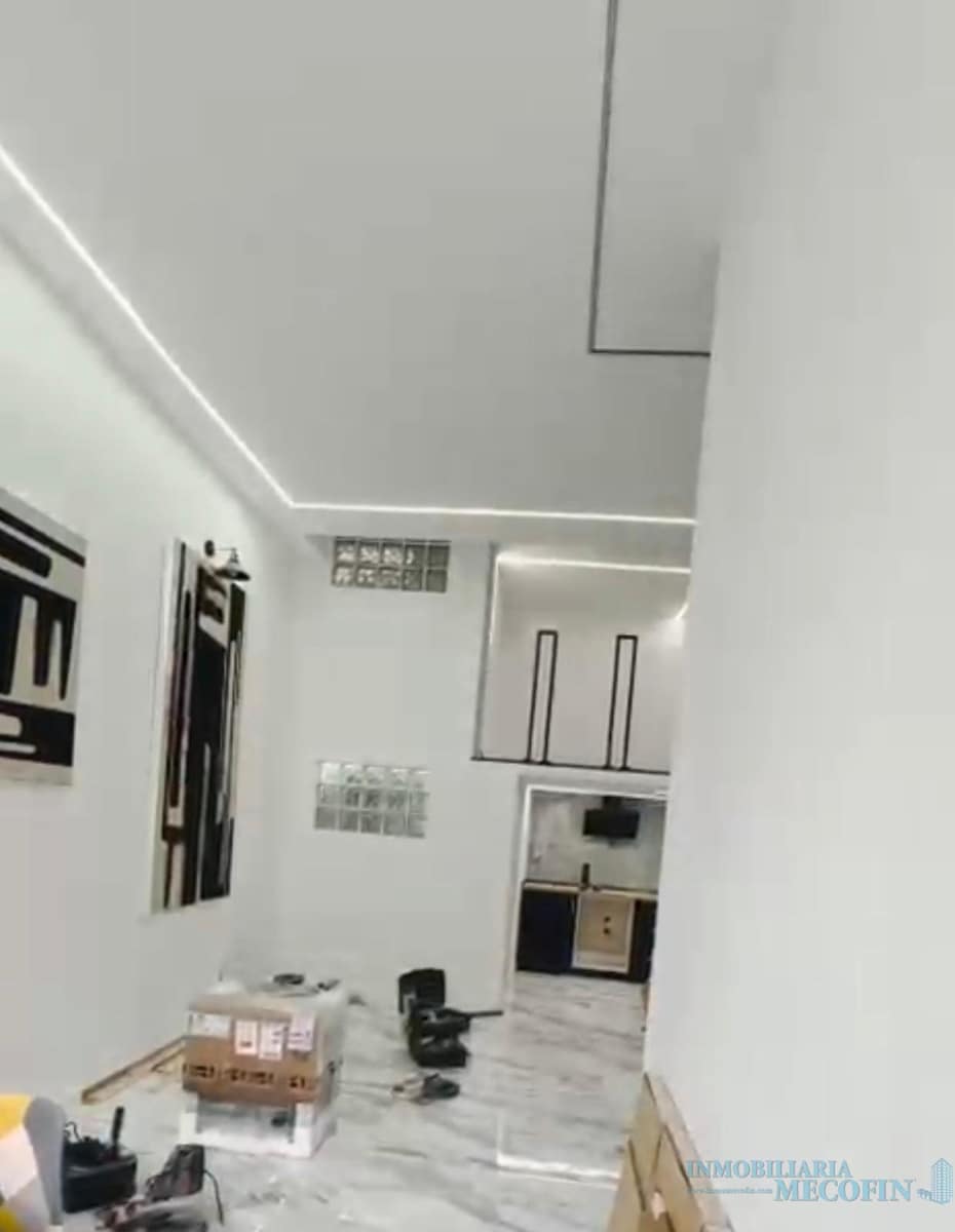 2 bedroom Apartment for sale in Benidorm with pool - € 247,000 (Ref: 9674632)