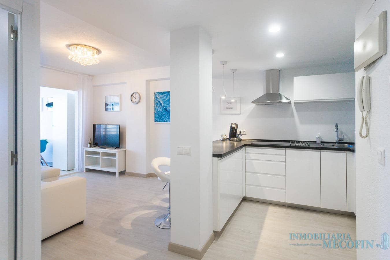 2 bedroom Flat for sale in Benidorm with pool garage - € 315,000 (Ref: 9676521)