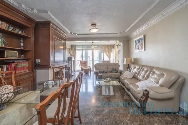 3 chambre Appartement à vendre à Centro Urbano, Benidorm avec piscine garage - 470 000 € (Ref: 9685749)