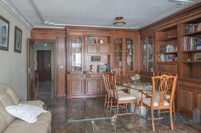 3 chambre Appartement à vendre à Centro Urbano, Benidorm avec piscine garage - 470 000 € (Ref: 9685749)