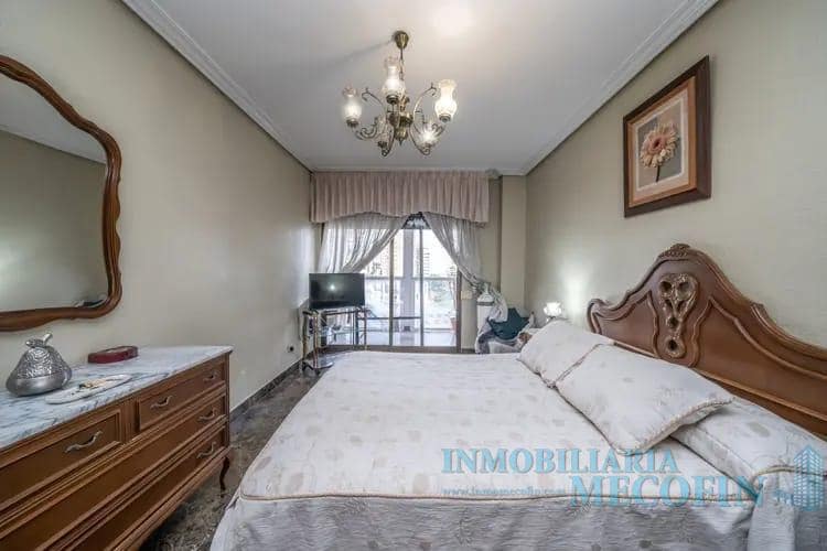 3 chambre Appartement à vendre à Benidorm avec piscine garage - 470 000 € (Ref: 9685749)