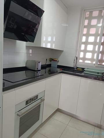 2 slaapkamer Flat te koop in Rincón Bajo, Benidorm met zwembad - € 240.000 (Ref: 9732283)