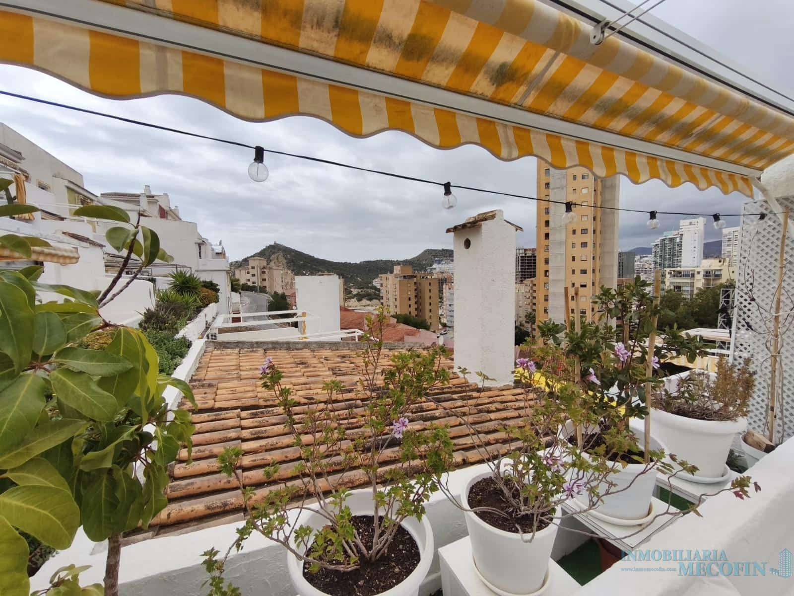 2 makuuhuone Asunto myytävänä paikassa Benidorm mukana uima-altaan - 312 000 € (Ref: 9738929)