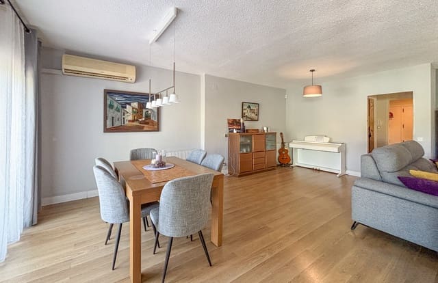 5 soverom Villa til salgs i Barranco Hondo, La Nucia med svømmebasseng garasje - € 385 000 (Ref: 9103998)