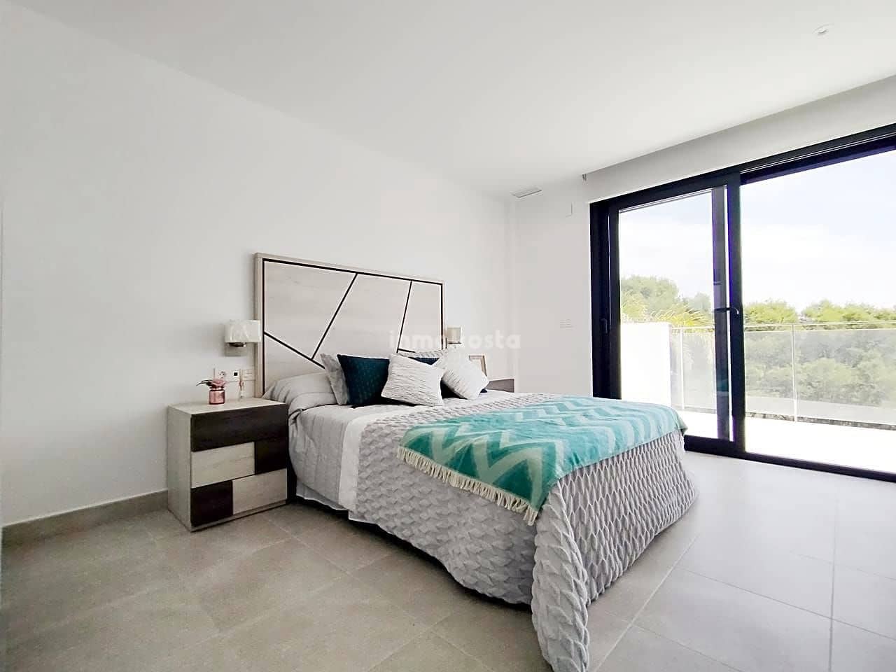 Chalet de 3 habitaciones en La Nucia en venta con piscina garaje - 600.000 € (Ref: 6081388)