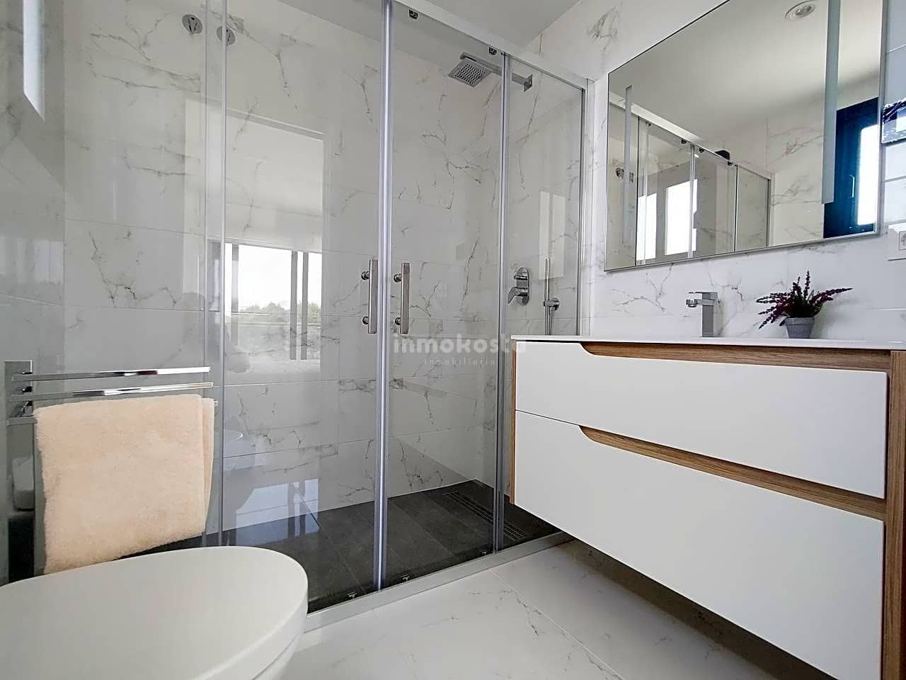 Chalet de 3 habitaciones en La Nucia en venta con piscina garaje - 600.000 € (Ref: 6081388)