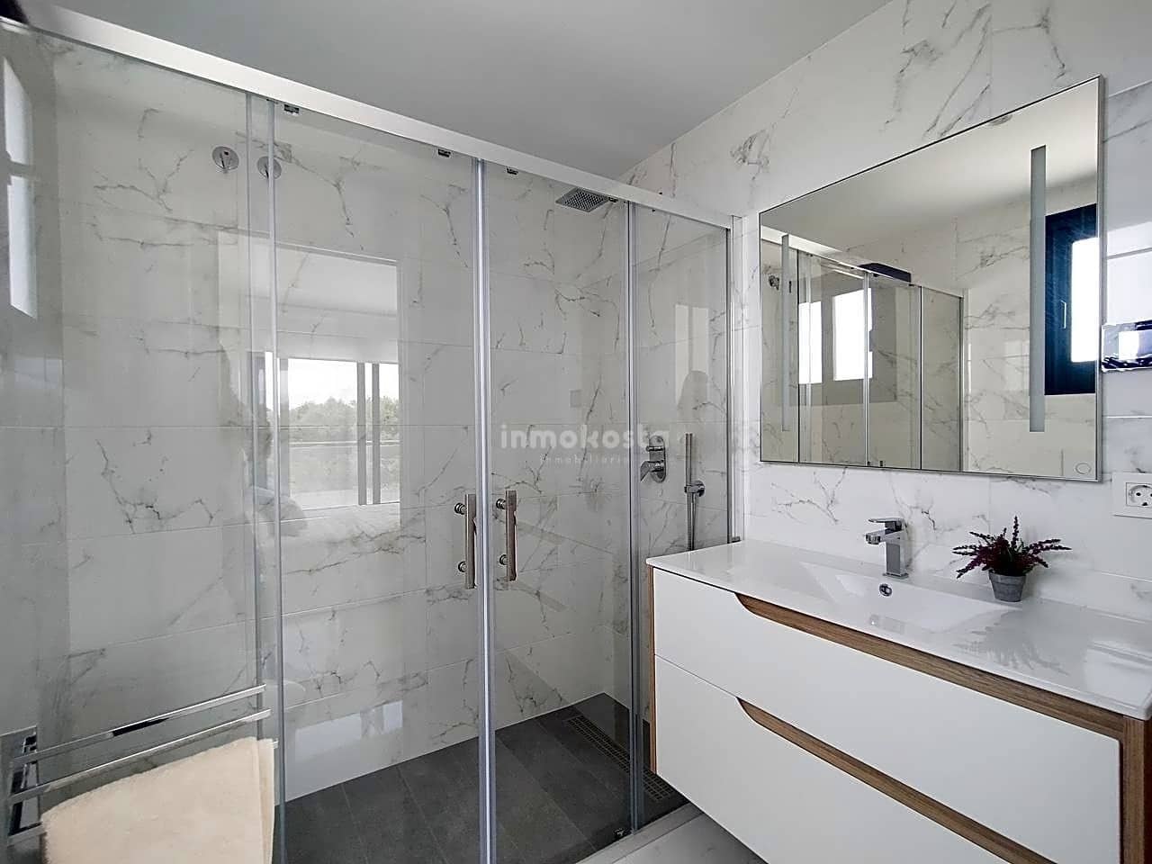 Chalet de 3 habitaciones en La Nucia en venta con piscina garaje - 600.000 € (Ref: 6081388)